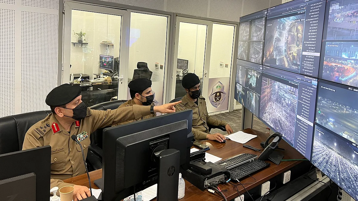 قائد مركز القيادة والسيطرة لأمن العمرة لـ"سبق": 2500 كاميرا لرصد ومتابعة المسجد الحرام