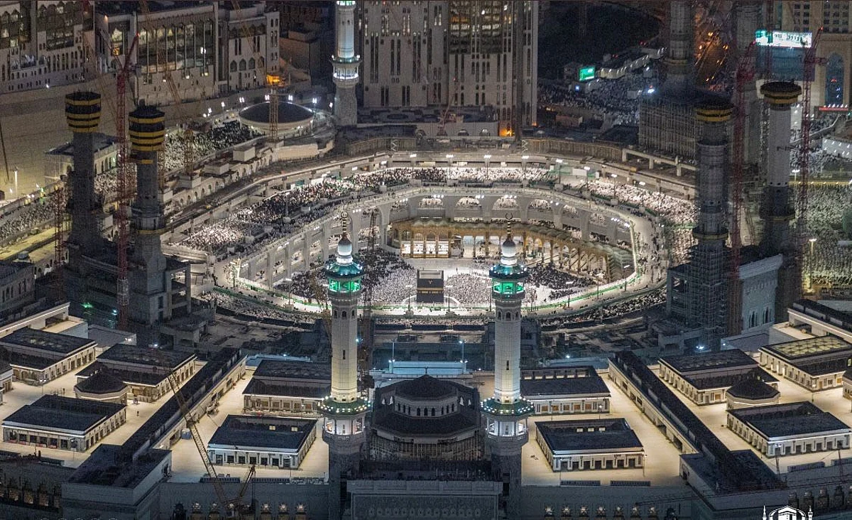 322 موظفًا و4 ورديات.. رئاسة الحرمين تستعد لاستقبال 2 مليون زائر ليلة الـ27
