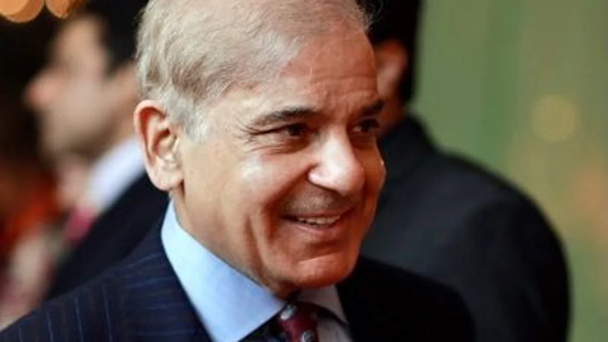 رئيس الوزراء الباكستاني يعلن عزمه العمل بشكل وثيق مع المملكة
