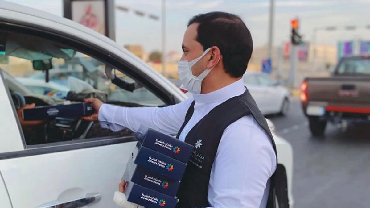 "دهانات الجزيرة" توزِّع 1100 وجبة إفطار على الصائمين بمنطقة الجوف