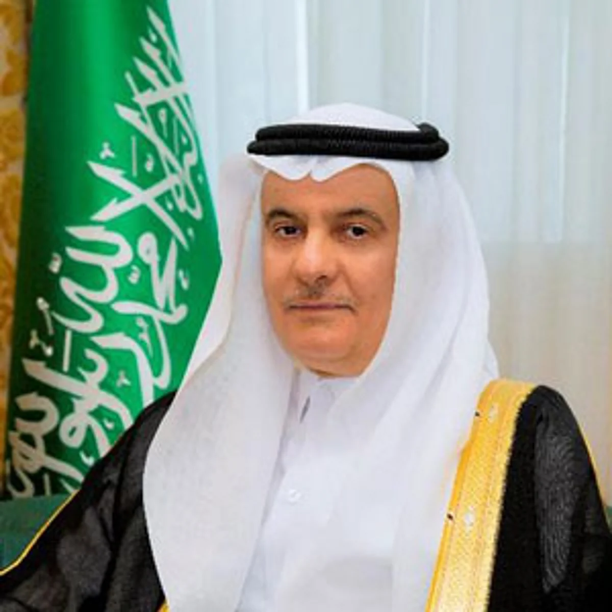 وزير البيئة يعلن انطلاق عمليات استمطار السحب