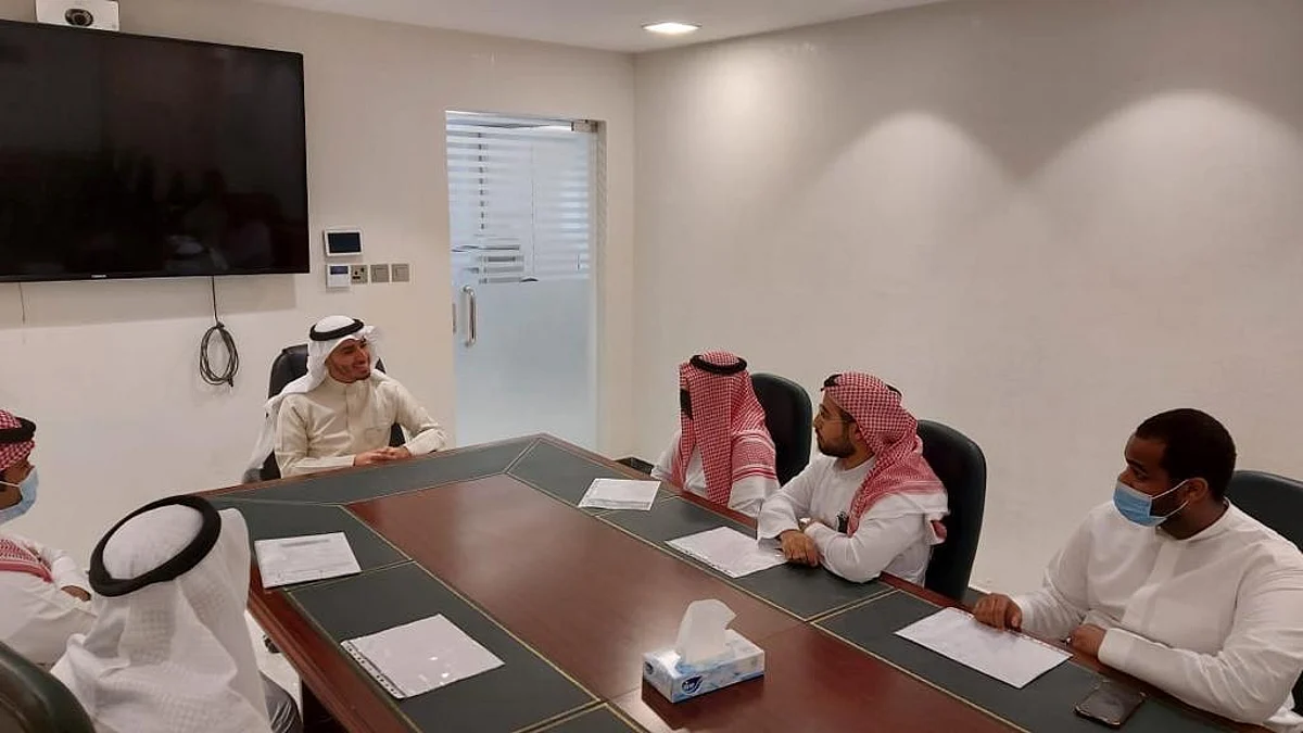 لقاء توظيف لخريجي "الاتصالات" في تخصص الأجهزة الطبية بشركة الإلكترونيات الأساسية