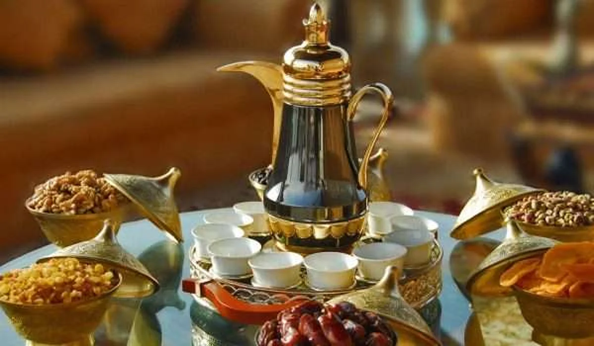 اعرف نفسك.. شرب القهوة: هروب من الإرهاق أم عادة وسلوك؟