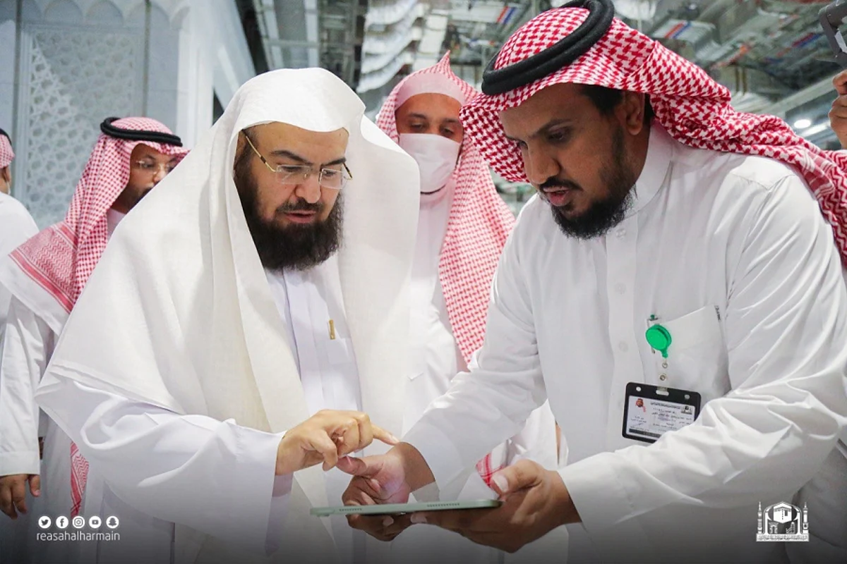السديس يدشن تطبيق "وليطوفوا" ويؤكد: واجبنا تسخير التقانة لخدمة القاصدين والزوار