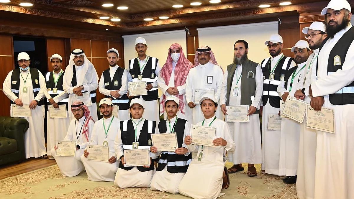 الشؤون الإسلامية بالجوف تقيم مائدة إفطار لفريق "كلنا وطن" التطوعي