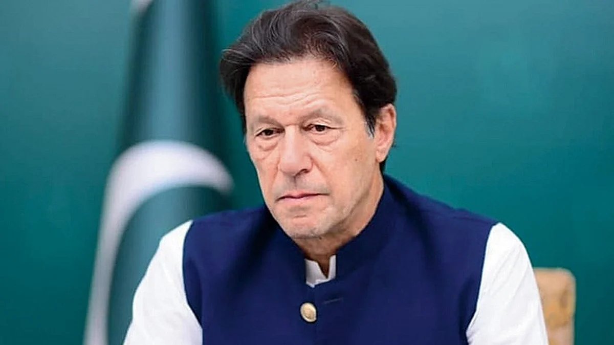 "عمران خان": هناك مؤامرة خارجية لتغيير النظام في باكستان