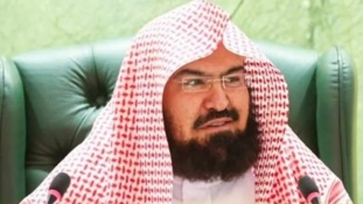 "السديس" يعلن نجاح خطة استقبال المعتمرين والمصلين في الـ20 يومًا الأولى من رمضان
