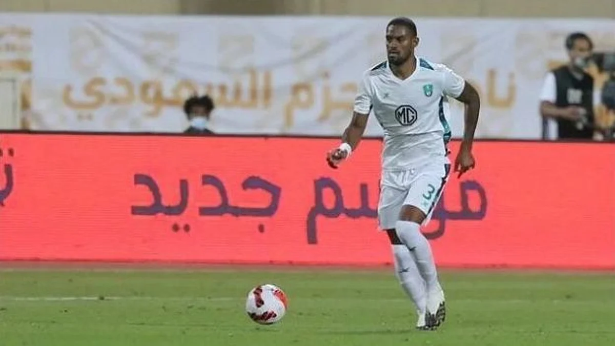 الأهلي يعلن نهاية موسم مدافعه البرازيلي دانكلير بيريرا