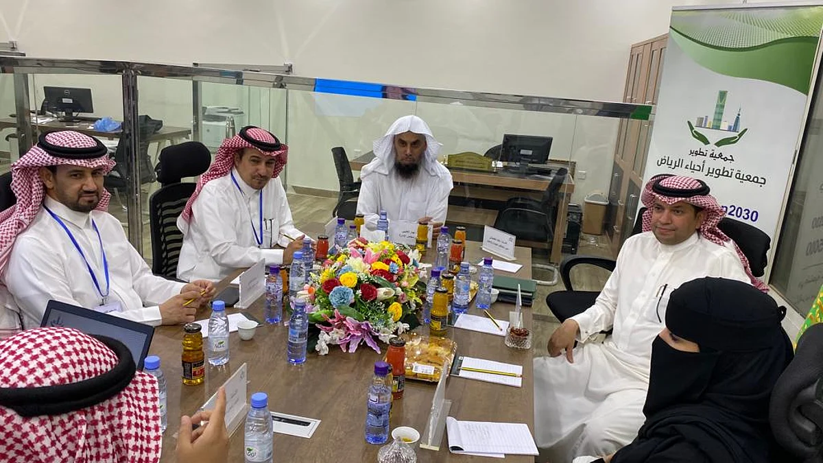 رئيس جمعية تطوير لخدمة الأحياء يستقبل وفداً من أمانة منطقة الرياض