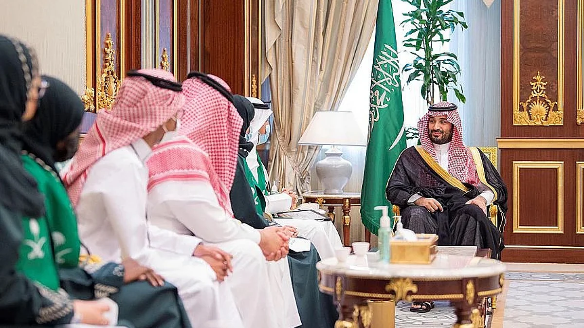 موجز "سبق" الأسبوعي .. ولي العهد يستقبل أبطال "آيسف" ويدشن "المجمع الملكي للفنون".. وتطورات جديدة للجدري