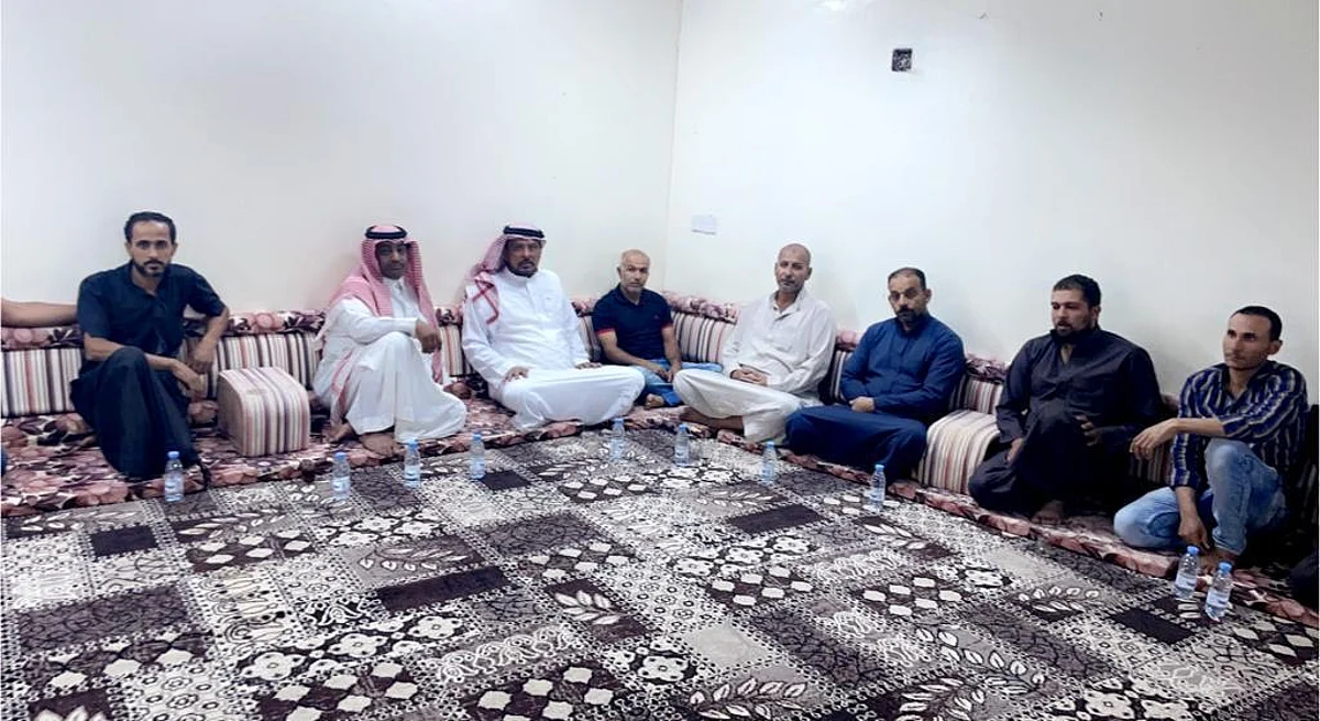 في لفتة إنسانية.. مواطن بتيماء يفتح استراحته للعزاء بوفاة مصريين في حادث أليم