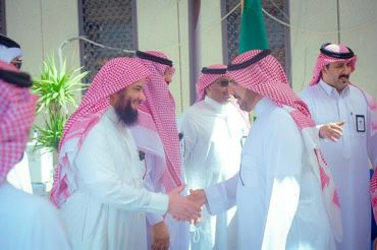 مديرية صحة حائل تنظم حفلاً مصغرًا لمعايدة منسوبيها