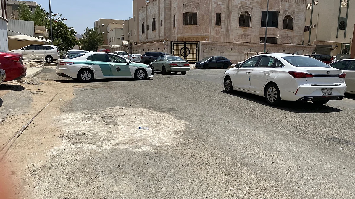 مختص: التعاون بين "التعليم" والجهات ذات العلاقة ضرورة لإنهاء الاختناقات المرورية حول المدارس