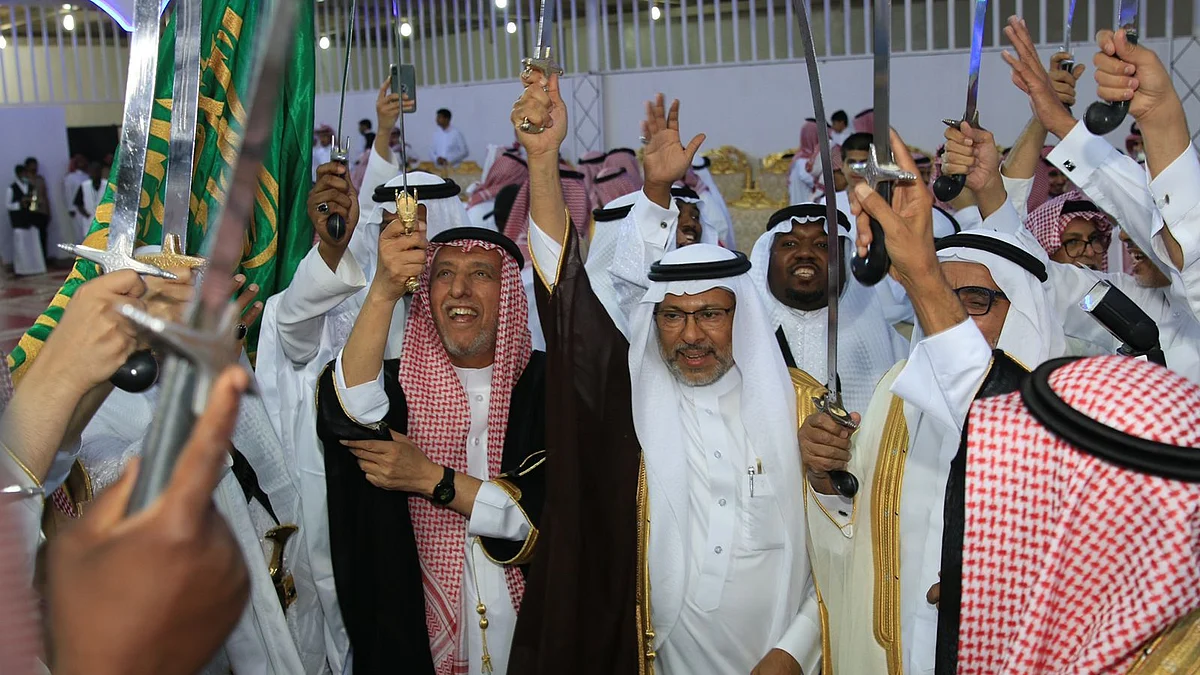 "القصب" تحتفل بالعيد.. معايدة للنساء والرجال والأطفال تخللها كلمات وقصائد وهدايا وجوائز
