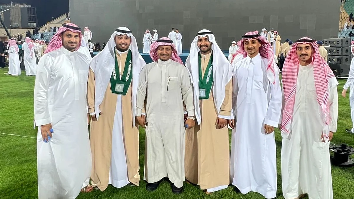 عائلة "المدخلي" تحتفل بحصول أبنائها على الماجستير مع مرتبة الشرف