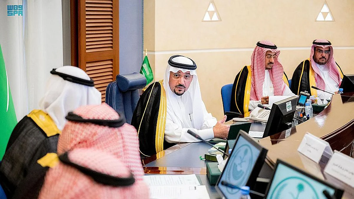 أمير القصيم يطلع على نتائج تطوير واحات ومتنزهات الغضا ومتنزه المذنب
