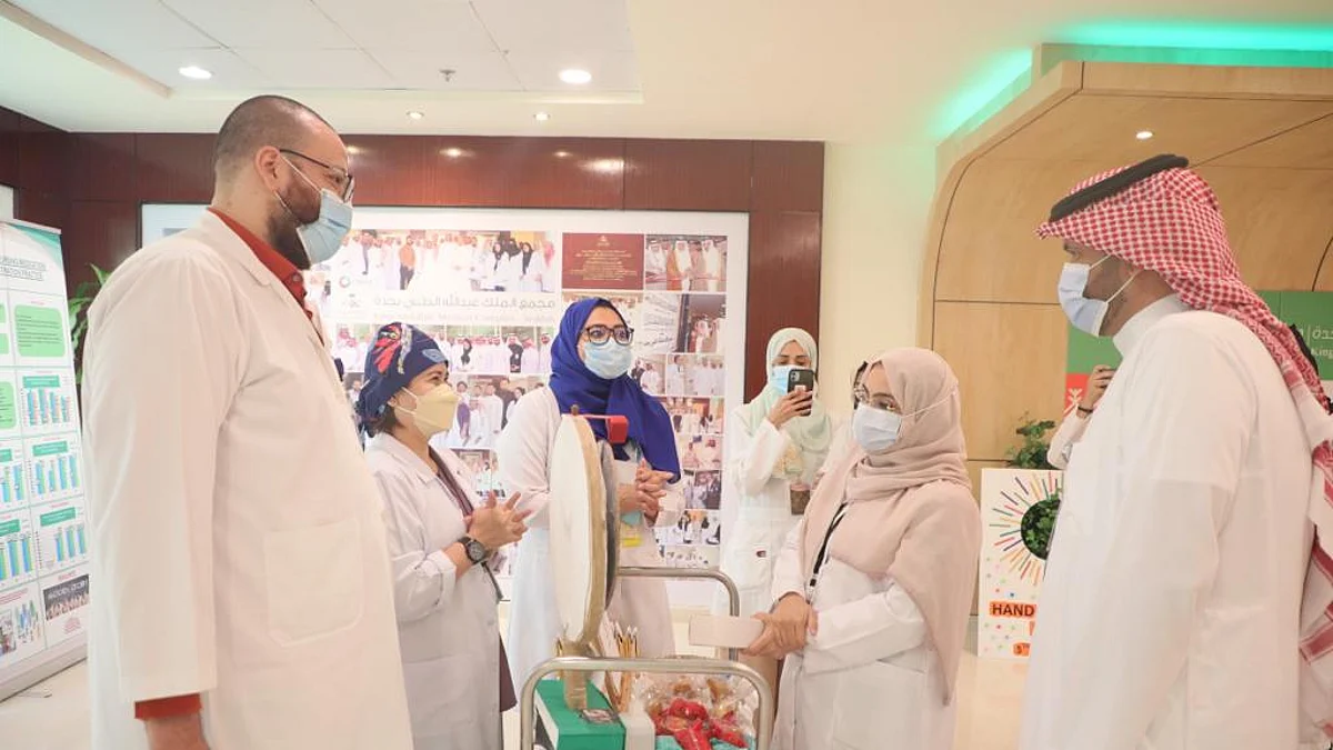 تزامنًا مع "اليوم العالمي".. مجمع الملك عبدالله الطبي بجدة ينفذ حملة ميدانية للتوعية بأهمية تطهير الأيدي