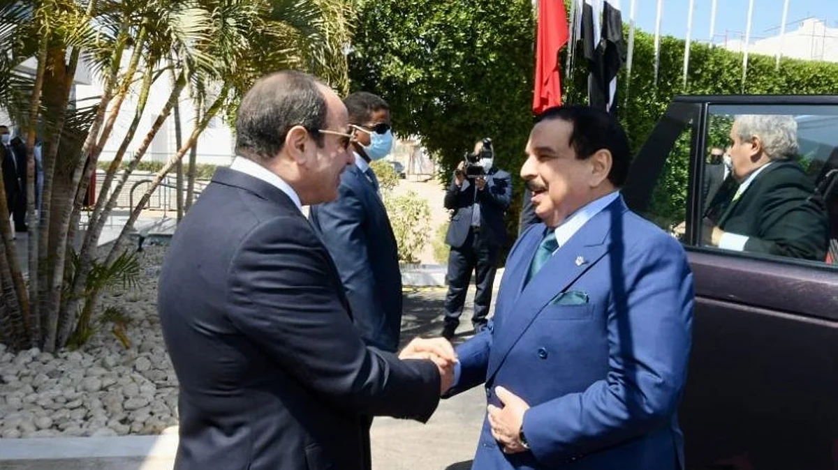 الرئيس المصري وملك البحرين يرحبان بالقمة العربية الأمريكية في المملكة