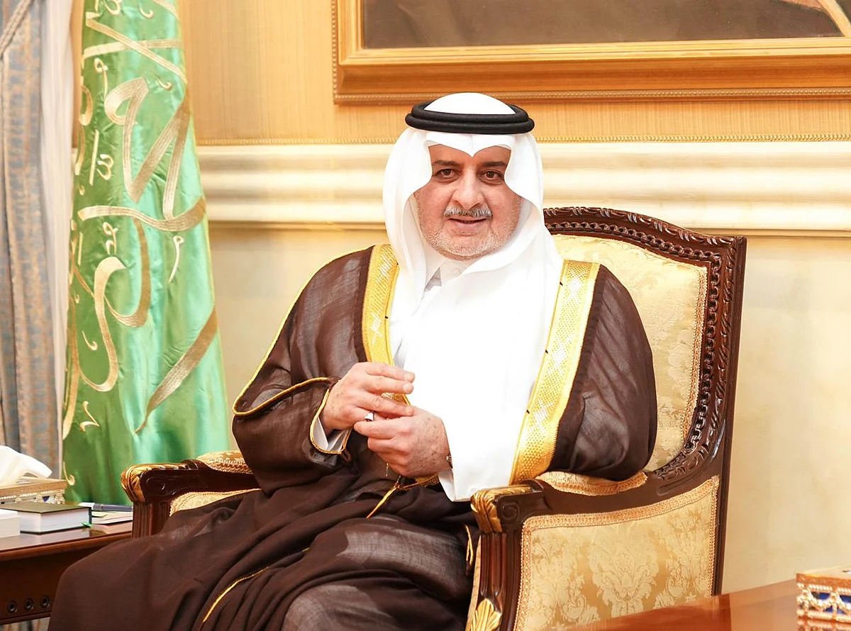 "أمير تبوك" يستقبل المواطنين ورؤساء المحاكم في اللقاء الأسبوعي