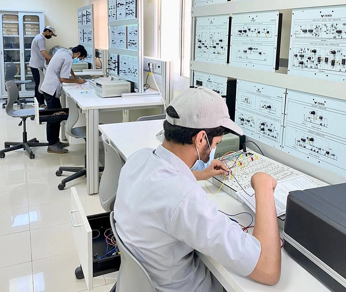 7 آلاف متدرّب ومتدرّبة يؤدون الاختبارات النهائية بـ"تقني تبوك" غدًا