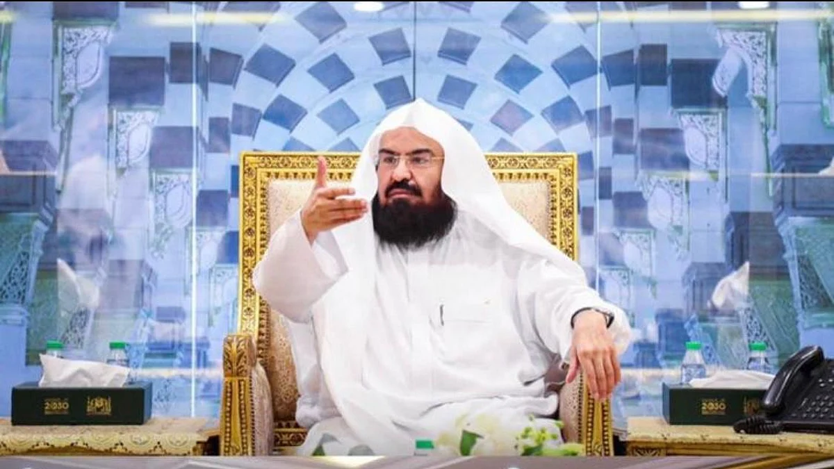 "السديس": روبوتات ذكية في مختلف المجالات لخدمة ضيوف الرحمن