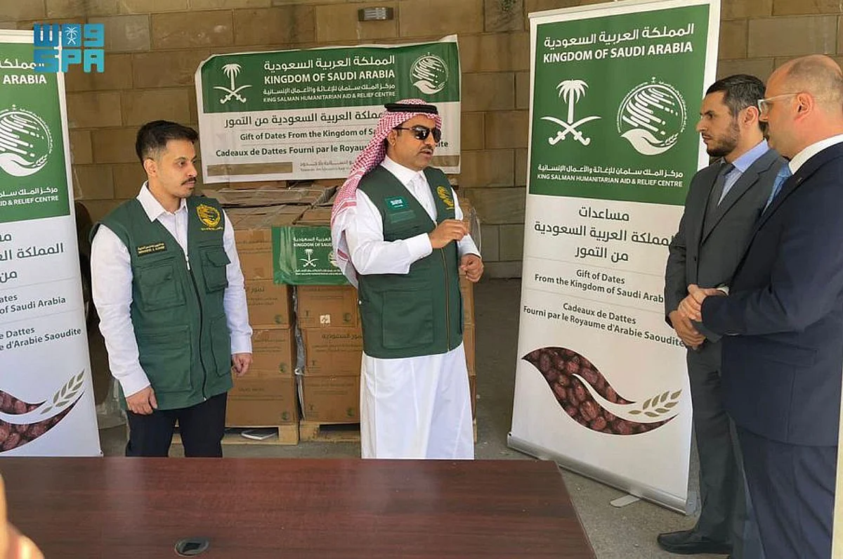 إغاثي الملك سلمان يسلّم 25 طنًا من التمور هدية المملكة لأذربيجان
