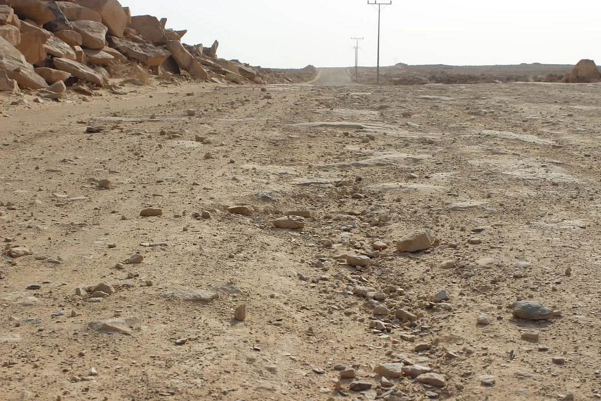 حارة "جبل عنز" تنتظر سفلتة مدخلها مع طريق "الشيحية-الفويلق"