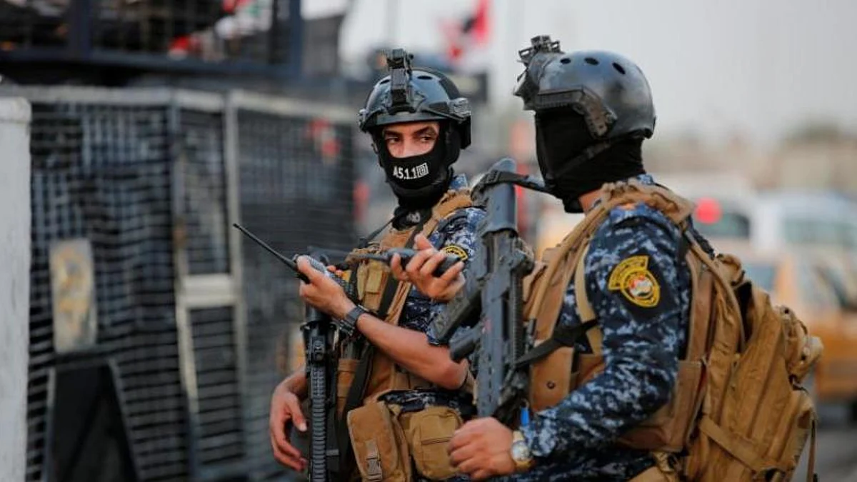 بعضها فرعونية.. الأمن العراقي يضبط آثارًا ومخطوطات نادرة بحوزة 6 مهربين