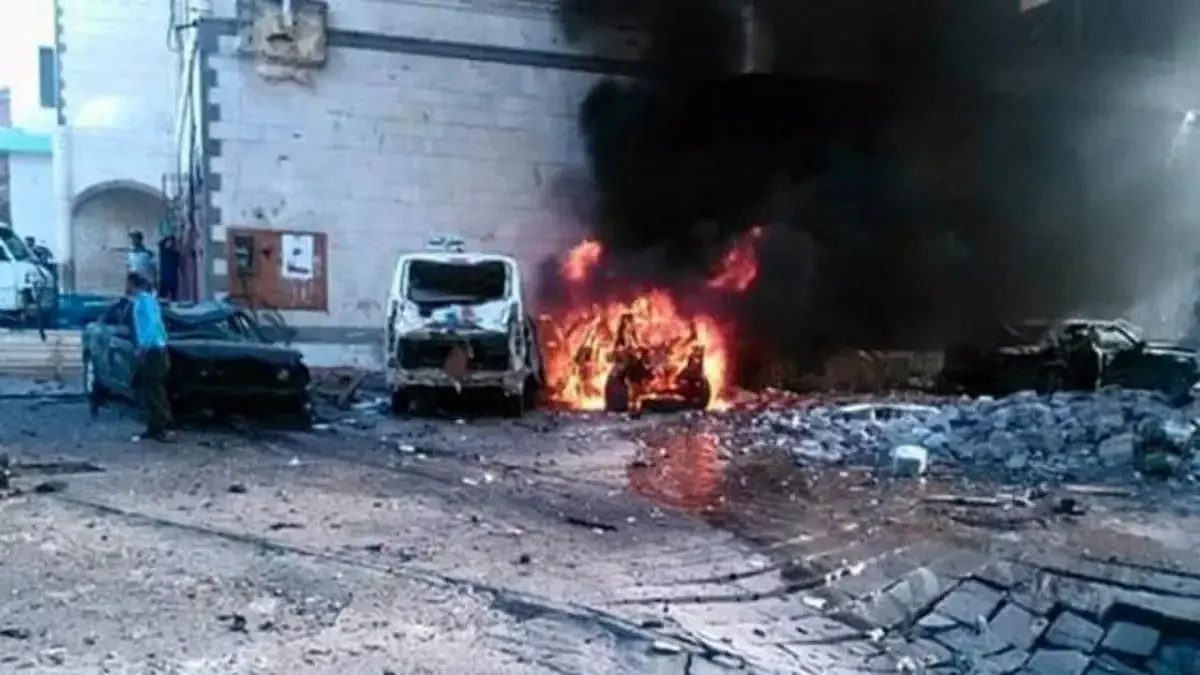 عدن.. نجاة مدير أمن لحج من انفجار استهدف موكبه