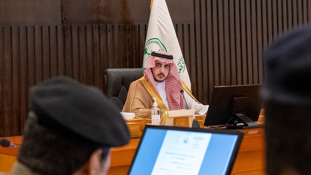 أمير الجوف يرأس لجنة الحج بالمنطقة ويبحث الاستعدادات لخدمة ضيوف الرحمن