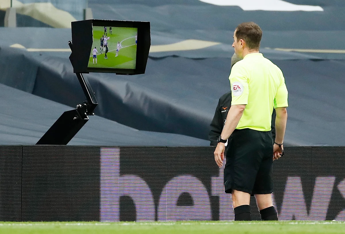 في تقنية حكم الفيديو المساعد.. الفيفا يعتمد الاتحاد السعودي ضمن الاتحادات الخبيرة