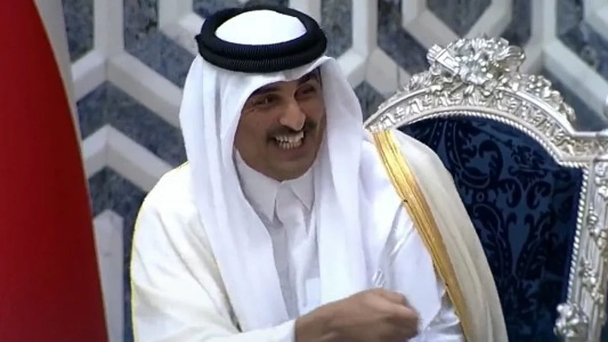 فيديو.. حديث أخوي باسم بين ولي العهد والشيخ تميم بن حمد