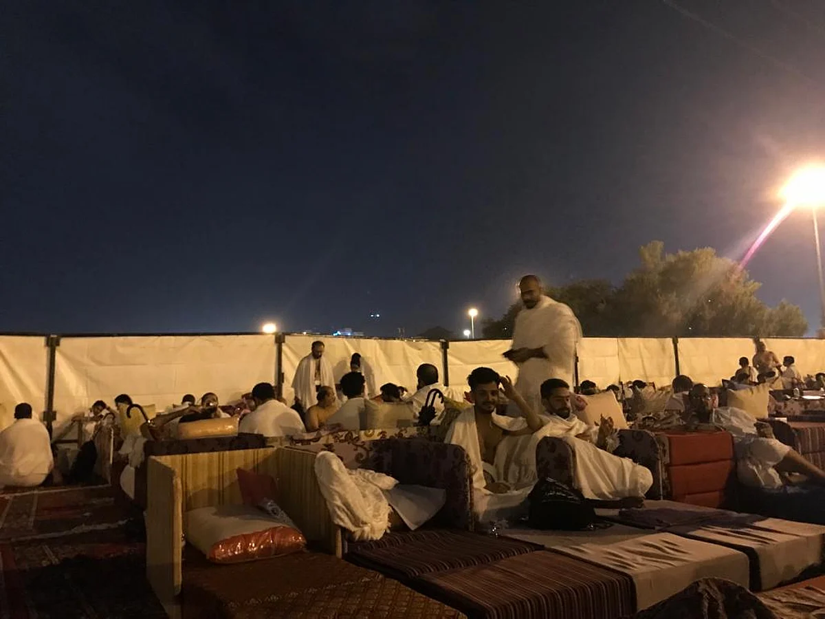 الحجاج يستقرون في مشعر مزدلفة