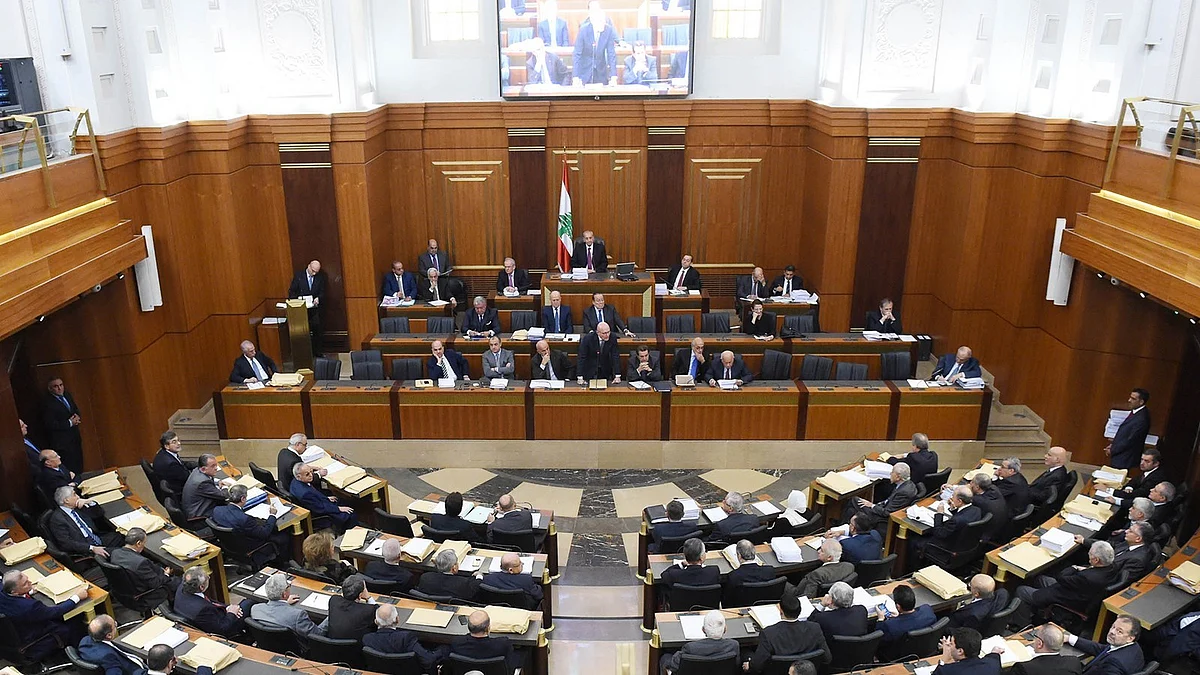 البرلمان اللبناني يمرر تعديلات طال انتظارها على قانون للسرية المصرفية