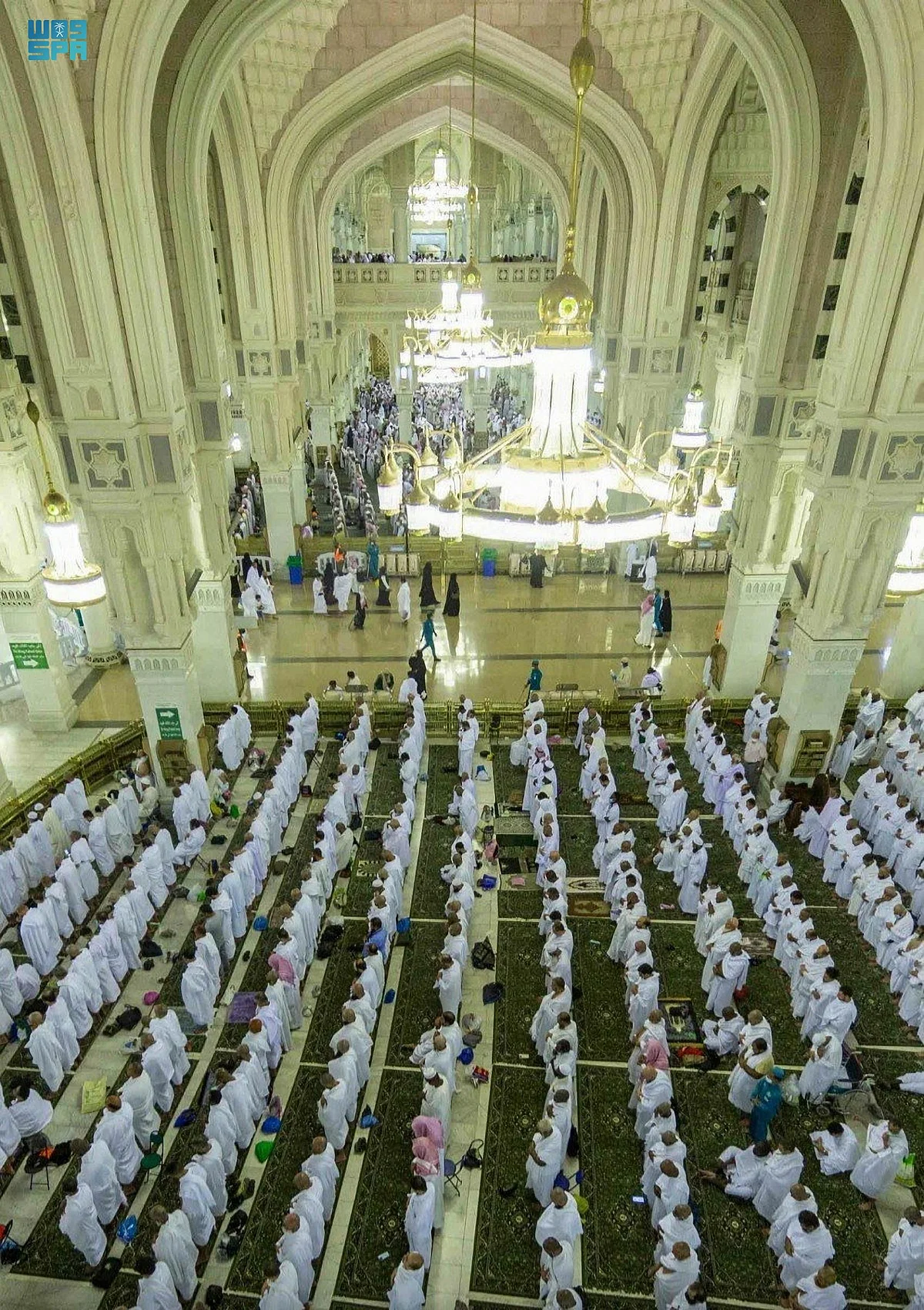 شؤون الحرمين تخصص 36 مصلى داخل المسجد الحرام لأداء صلاة الجمعة
