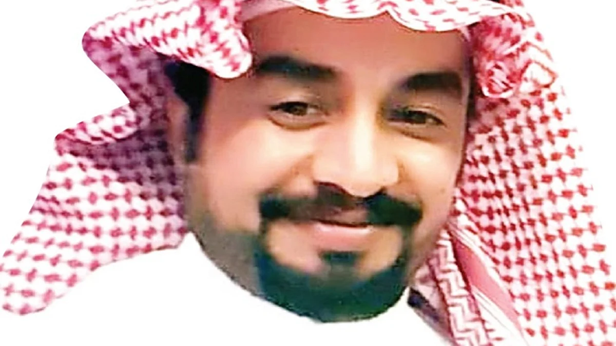 الكاتب الصحفي أحمد عجب