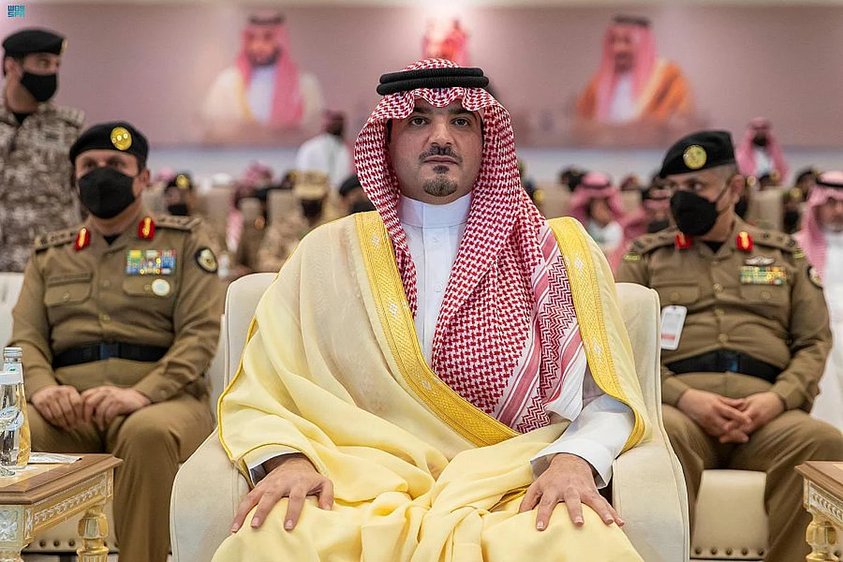 شاهد .. وزير الداخلية يتفقد جاهزية قوات أمن الحج لتنفيذ مهامها في حفظ الحجاج