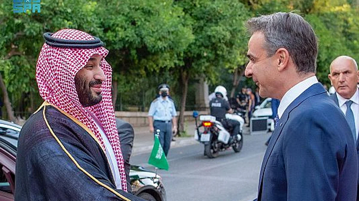رئيس وزراء اليونان مستقبلًا الأمير محمد بن سلمان