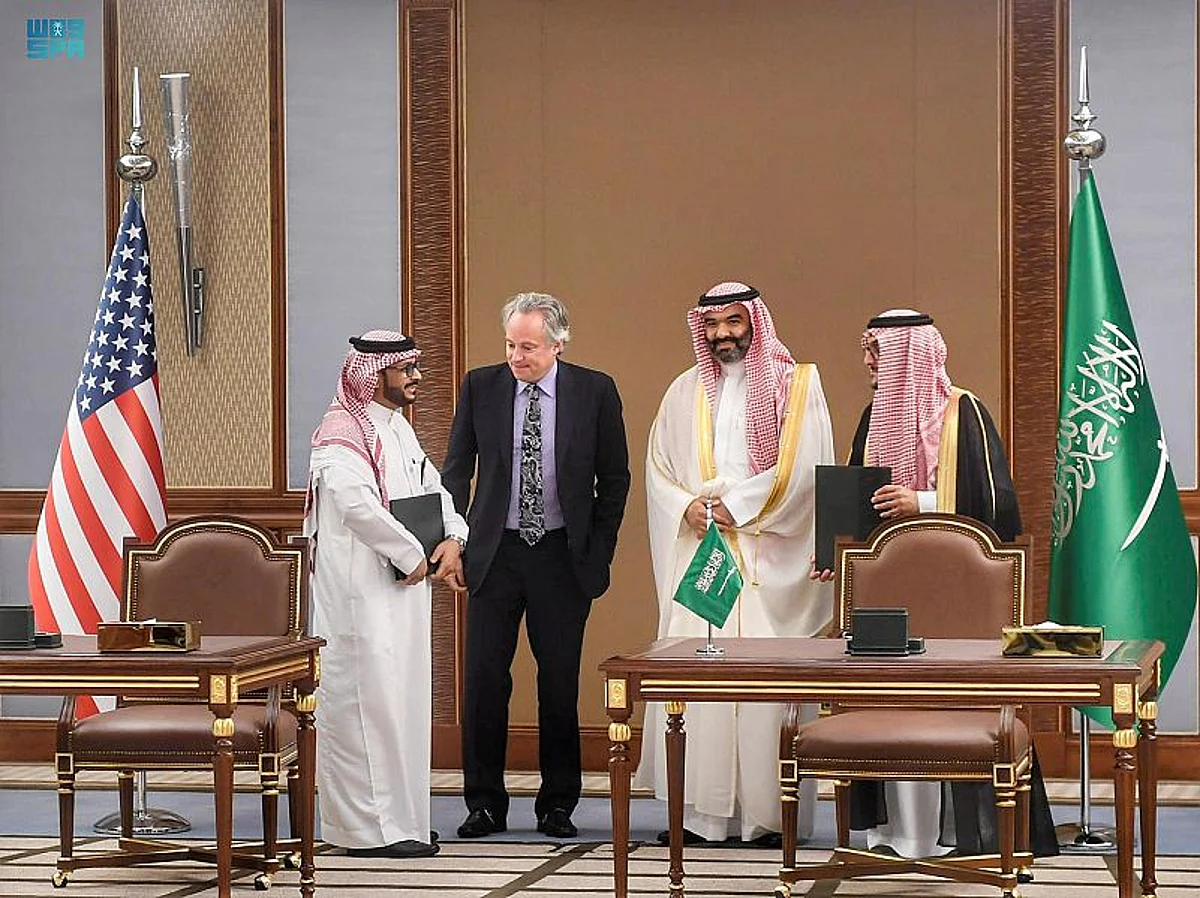 زيارة بايدن.. السعودية وأمريكا توقِّعان 18 اتفاقية ومذكرات مشتركة