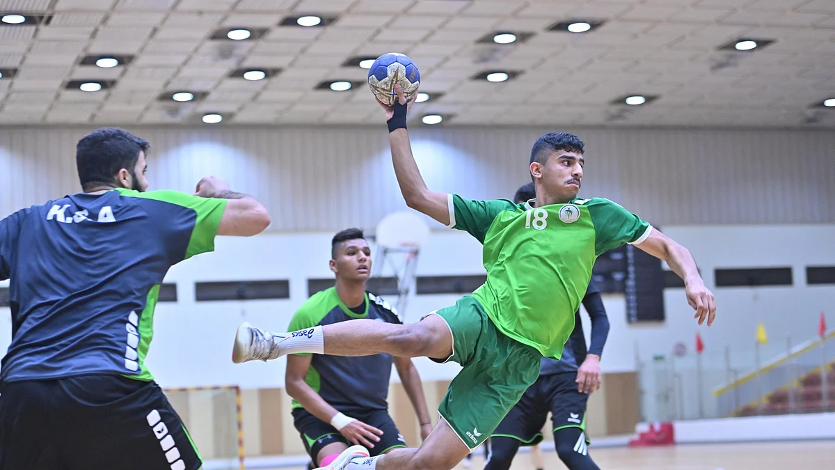 جانب من تدريبات المنتخب السعودي لكرة اليد لدرجة الشباب