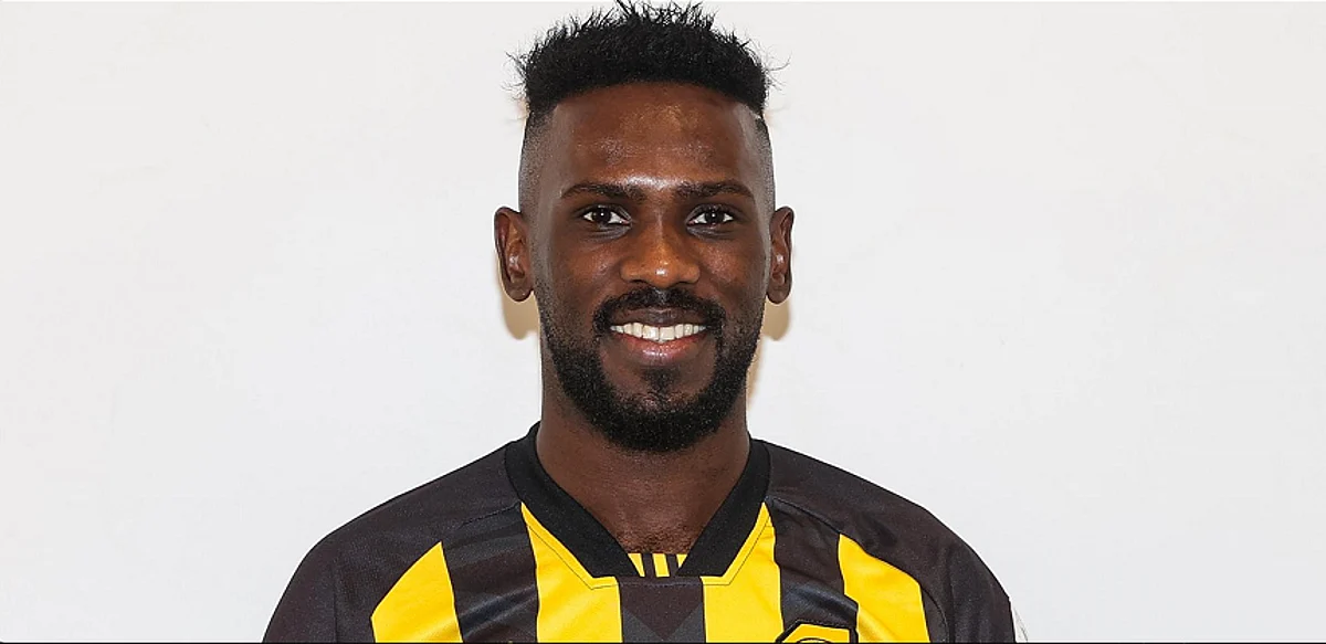لاعب فريق الاتحاد عبدالعزيز البيشي