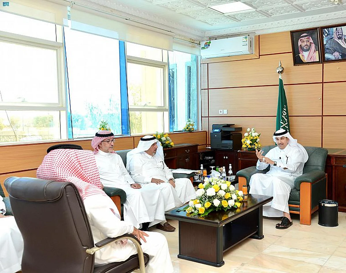 "الجاسر" يبحث احتياجات "الشمالية" في النقل والخدمات اللوجستية