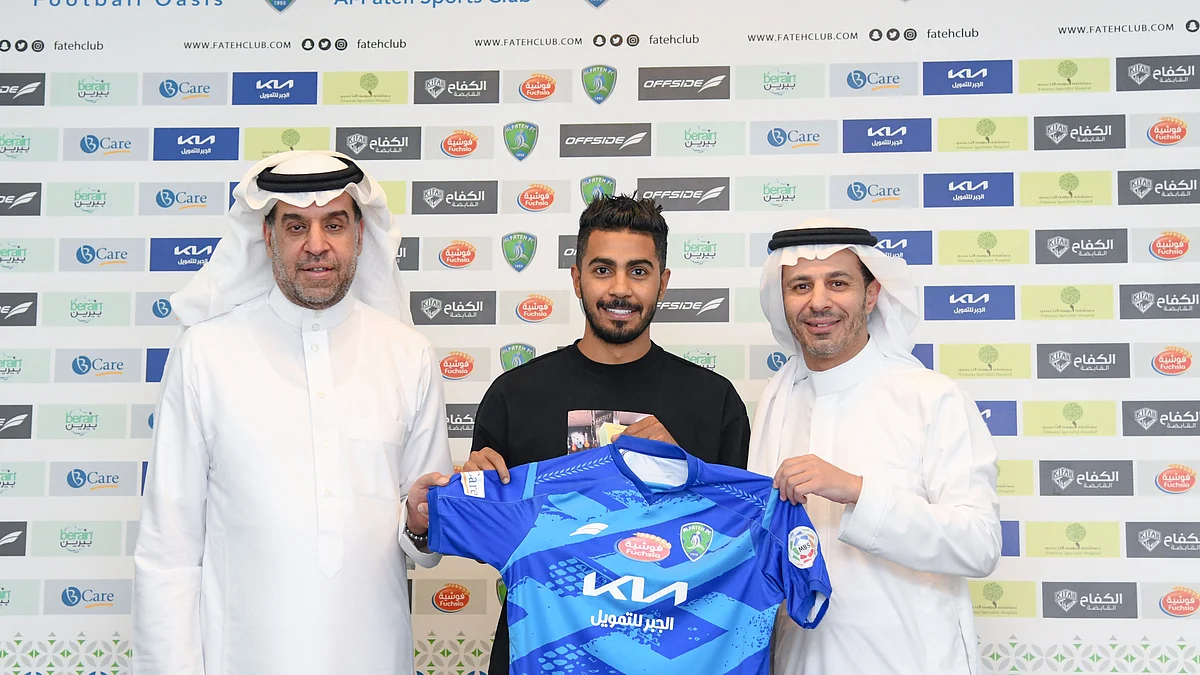 اللاعب حسين المقهوي ينضم لنادي الفتح