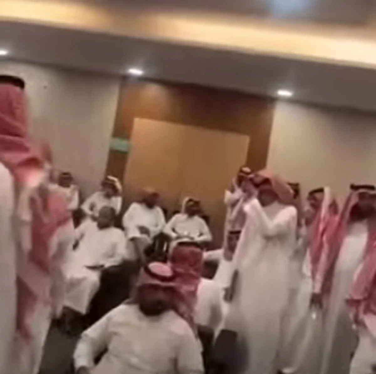"مقاطع توافد المعلمين" تُطلق تنبيهاً بشكاوى من حركة النقل الخارجي!