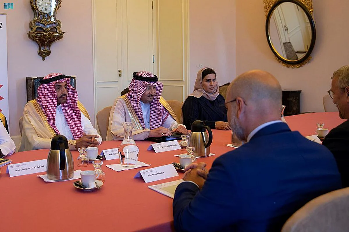 نائب وزير الخارجية وليد الخريجي