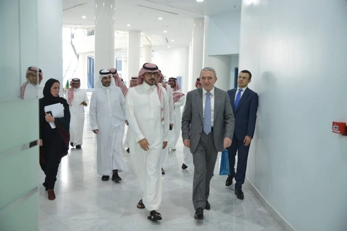 سفير أذربيجان يبحث مع "عبدالله بن سعود" الفرص السياحية والثقافية لخدمة مصالح البلدين