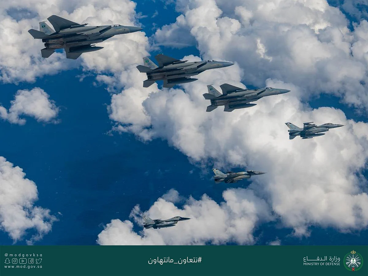 من "باتريوت" إلى "عين الصقر".. التعاون العسكري السعودي- اليوناني: تحولات ودلالات