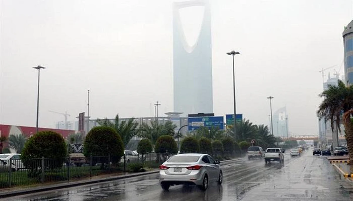 يحدث الآن.. أمطار متوسطة إلى غزيرة على الرياض والدفاع المدني يحذر