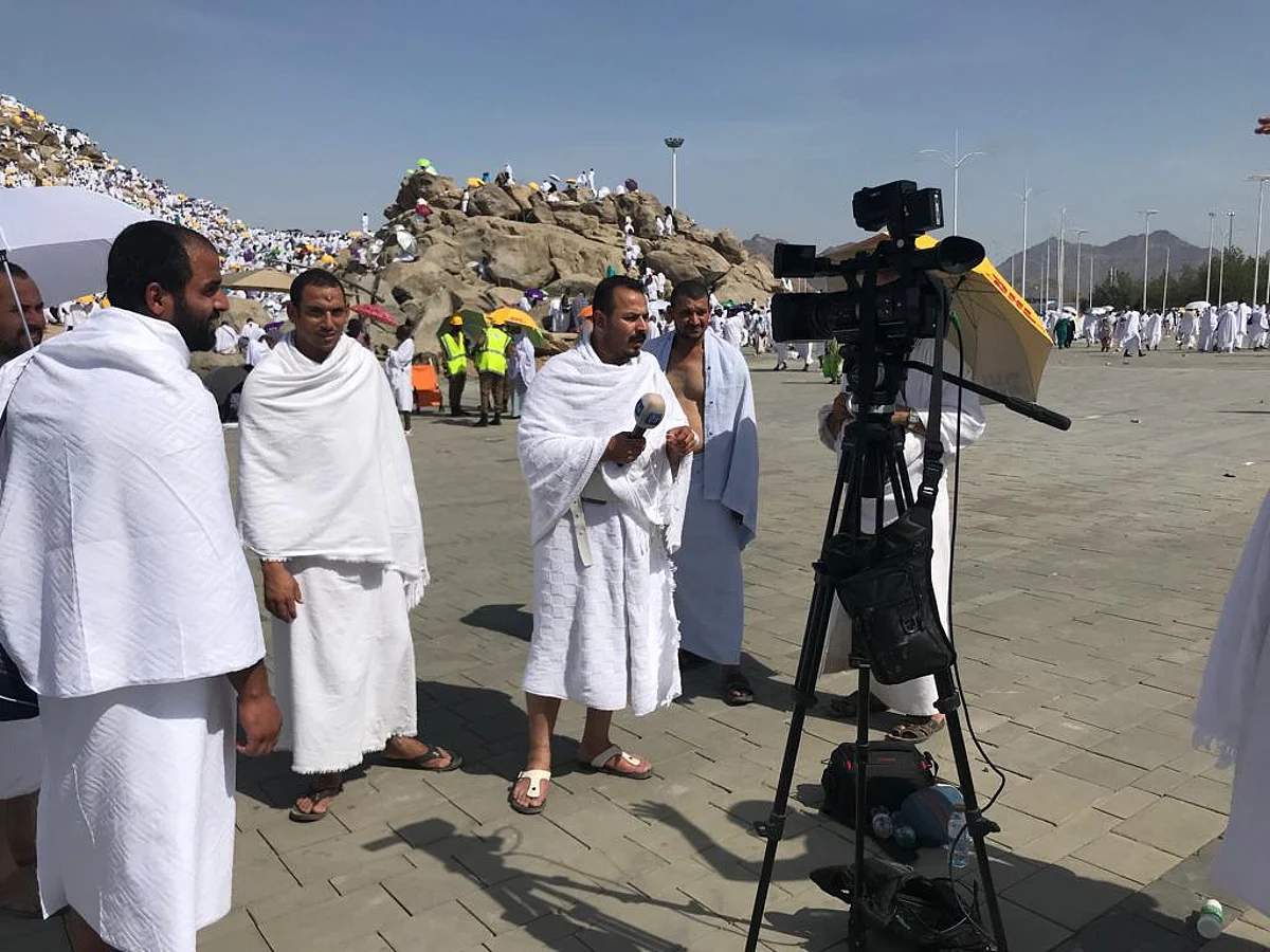 محطات تلفزيونية وقنوات عالمية تصوب عدساتها نحو عرفات