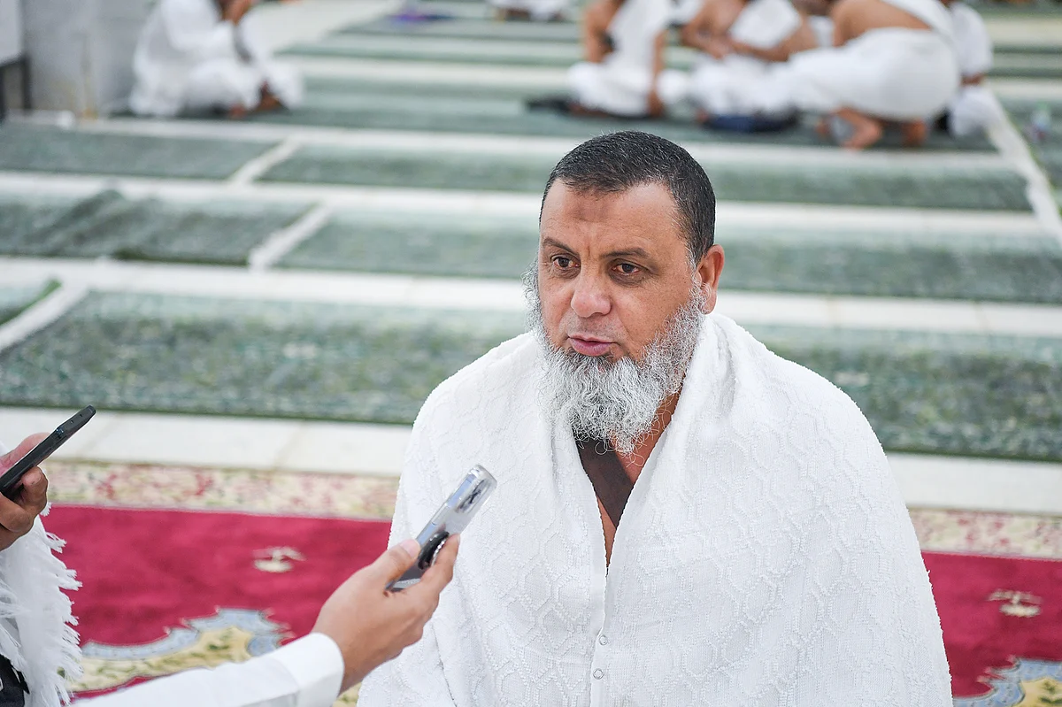 ضيوف الرحمن ينوهون بالخدمات المقدمة لهم في مسجد نمرة بمشعر عرفات